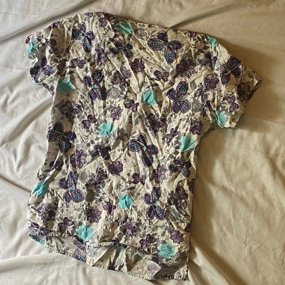 Scrub top - Picture 2 of 2